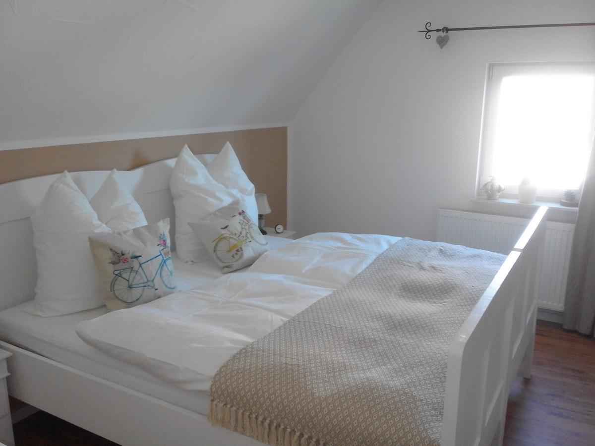 Guest House Dommitzsch ภายนอก รูปภาพ