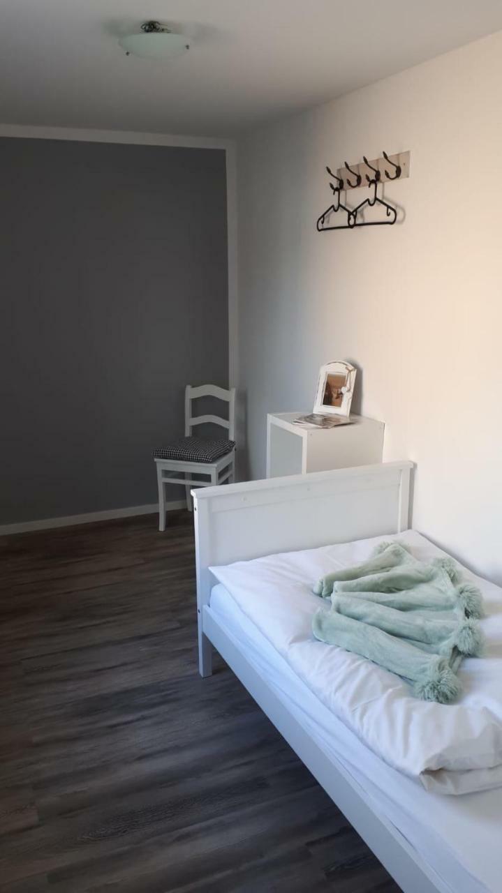 Guest House Dommitzsch ภายนอก รูปภาพ
